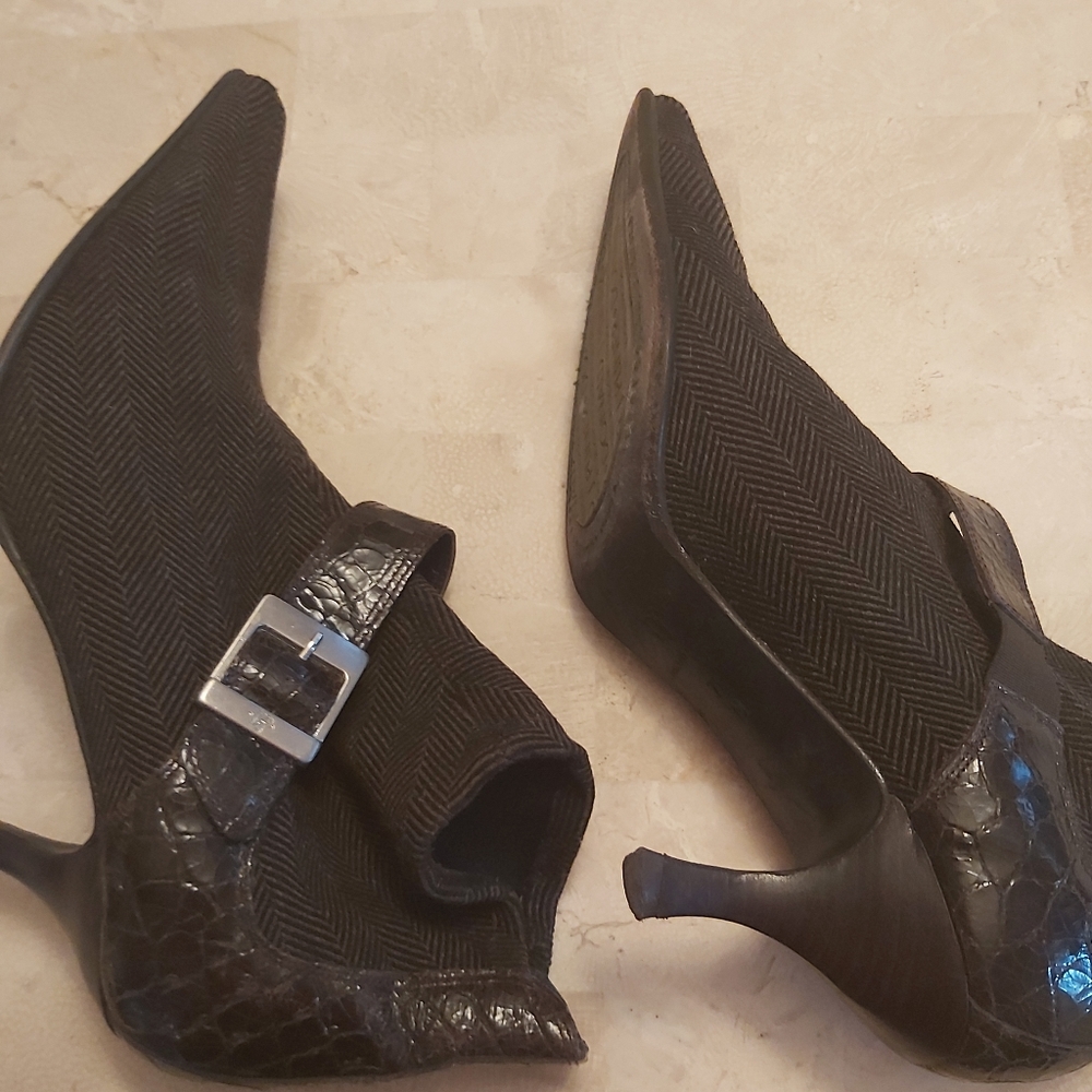Donald Pliner Ankle Boots